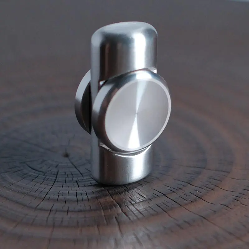 Small steel column gyro feel fingertip gyro nepenthes CNC metal EDC decompression portable antiboredom toy