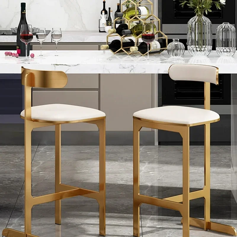 Ergonomic Party Bar Stools, Aesthetic and Comfortable, Adjustable Chair for Living Room or Outdoor, Relaxing Swivel Furniture.