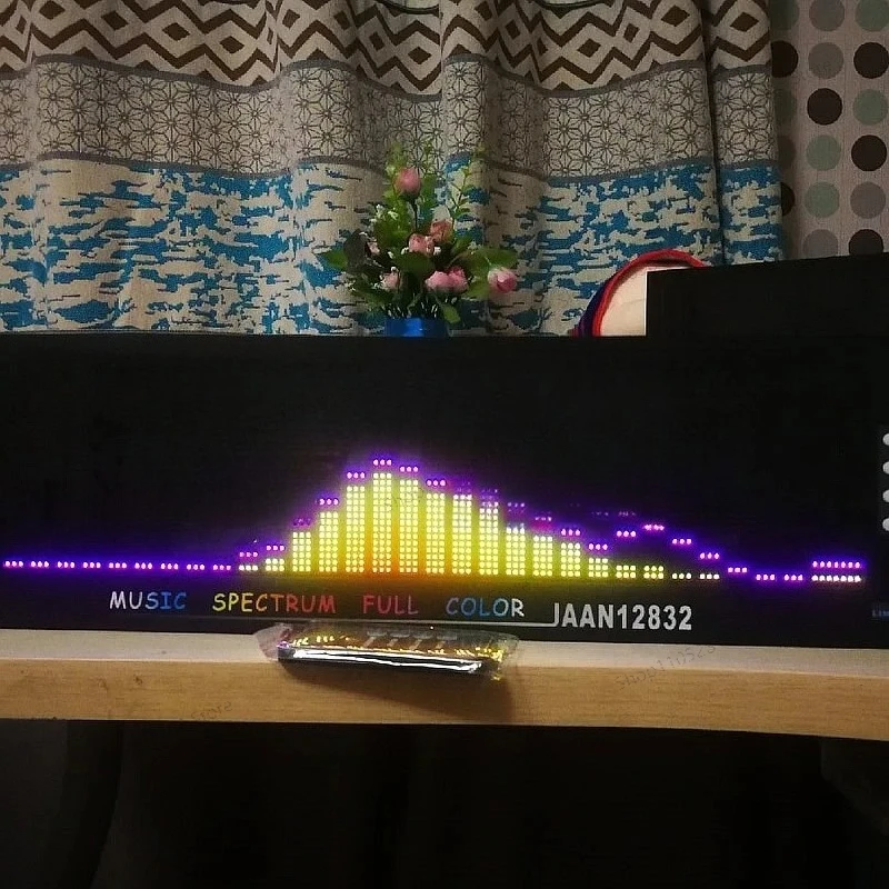 2U 3U Rack RGB Music Spectrum Remote Control Voice Control Line Control Animation Clock Full Color LED128X32