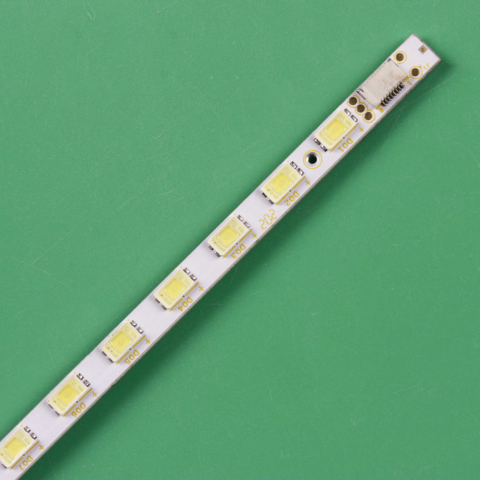 LEDストリップ 26T08-04a LT26830X T260XW06 V.2 V.3 LED26860IX LED26760X L26P11BDE L26F3200B L26E5200BD L26P11 26P61 26LS3510 26LS3590