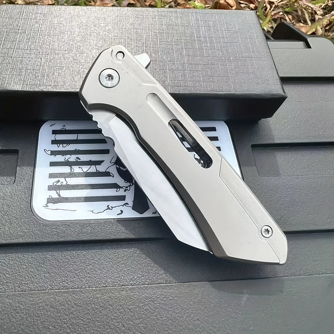 High Quality All Steel CNC Bearing Flipper Pocket Folding Knife  D2 Tanto Blade Outdoor Tactical Camping Hunting Knives EDC Tool