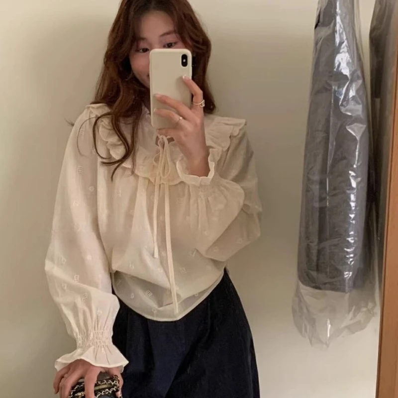 Kawaii rendas até babados camisas femininas branco bordado manga longa moda coreana blusas transparentes soltas lolita topos