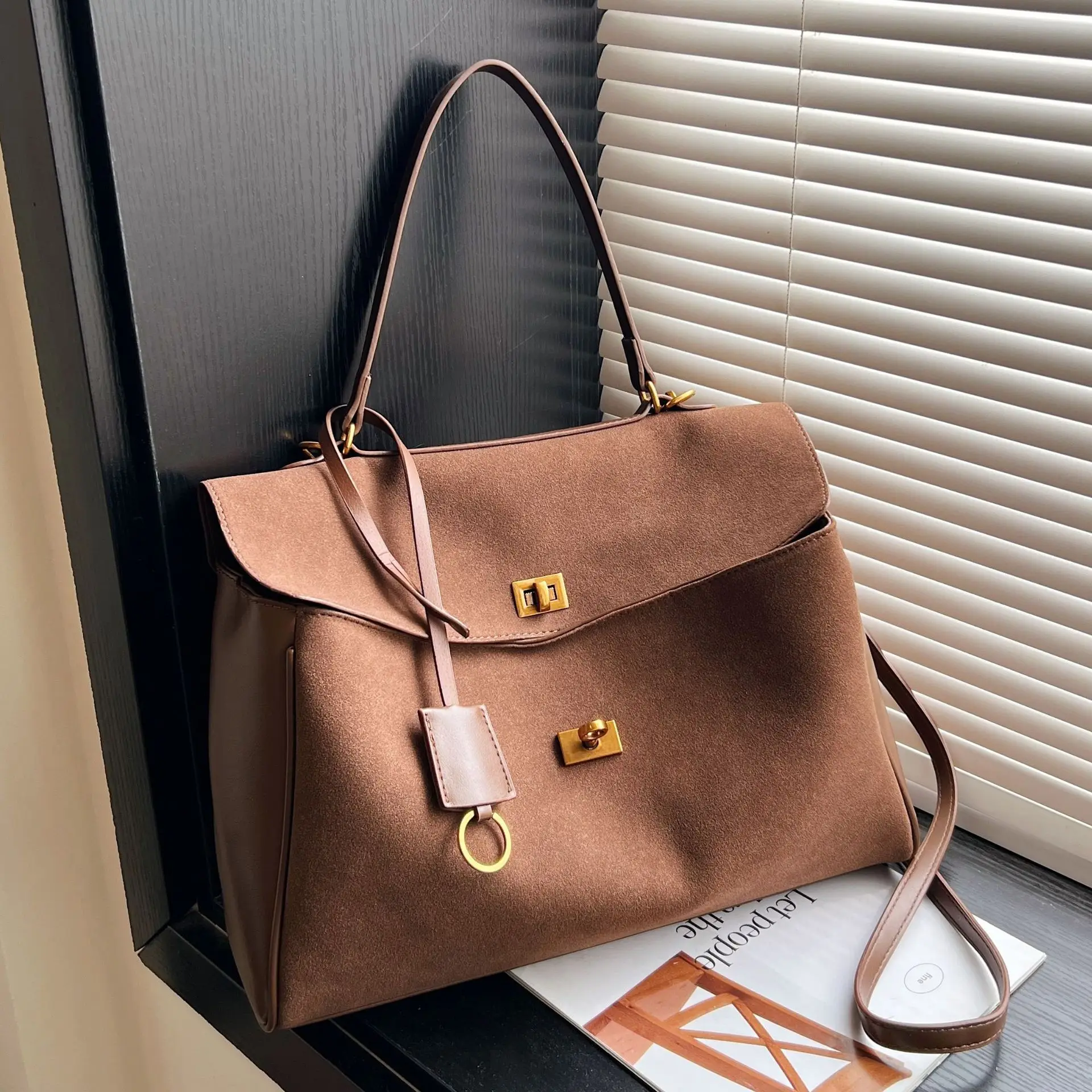 Nuevo bolso de piel de ante para mujer, bolso de hombro y monederos, bolsos de diseñador de lujo, bolso elegante de moda para mujer, bolso de gran capacidad