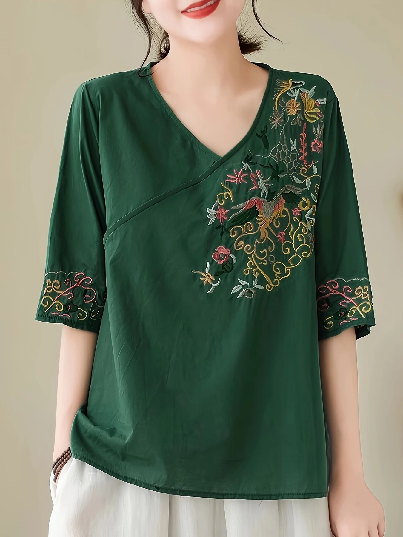 

Retro floral embroidery slanted collar dark green V-neck half sleeved shirt