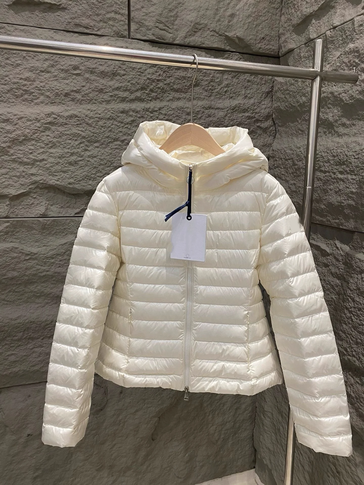 خفيفة الوزن ort المرأة أسفل Jaet 2025 الخريف الشتاء جديد Sle الأبيض دو ريشة معطف مقنع عادية الدفء تخفيف Sle #1