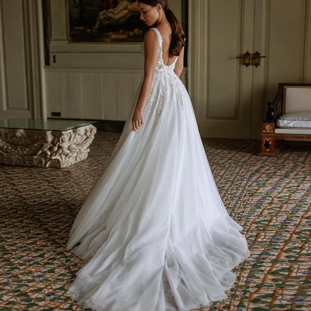 Elegant Deep V Neck Wedding Dresses Spaghetti Straps Backless Bridal Grown A Line Pearls Applique Customized Vestidos De Novia