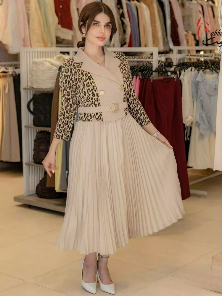 

Directly From The Manufacturer 2025 Spring New Temperament High-end Printed Suit Collar Pleated Skirt Versatile and Thin Dress