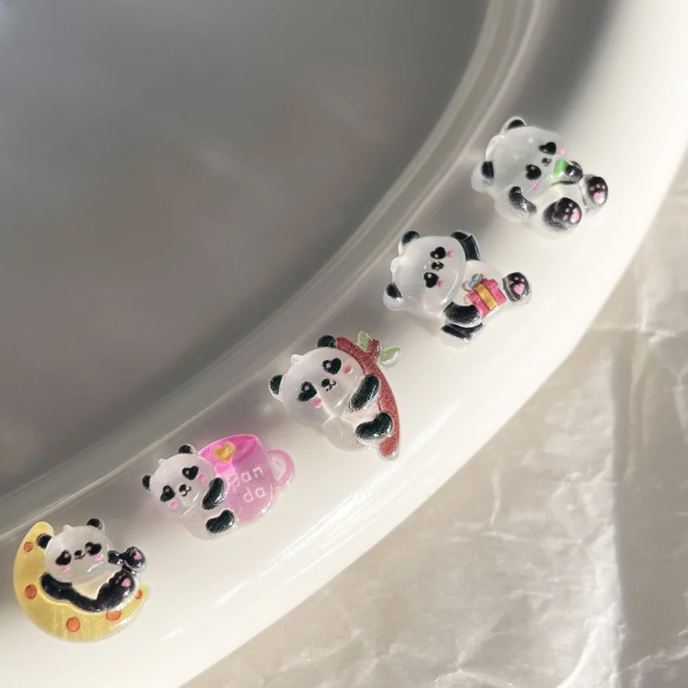 -Spirited Panda- Kiyomi CN Treasure Animal Ornaments varie Action Panda Image decorazione in resina accessori per unghie adorabili fai da te 404