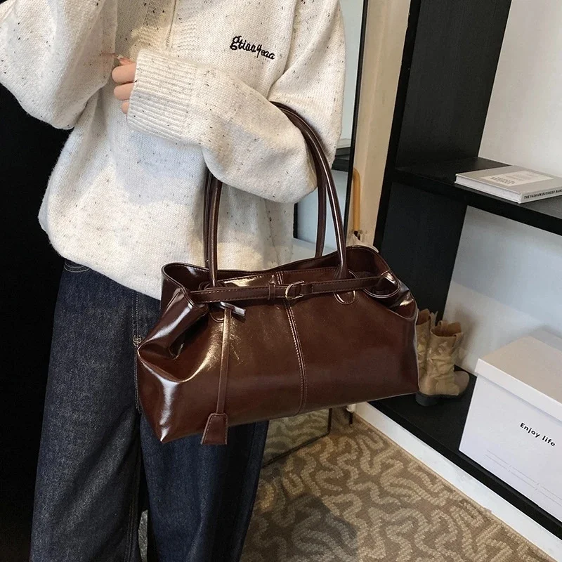 

Casual Large Capacity Tote Bag Women's Fashion Retro Style Single Shoulder Bag Underarm Bag Soft PU Material Mobile Phone Pocket