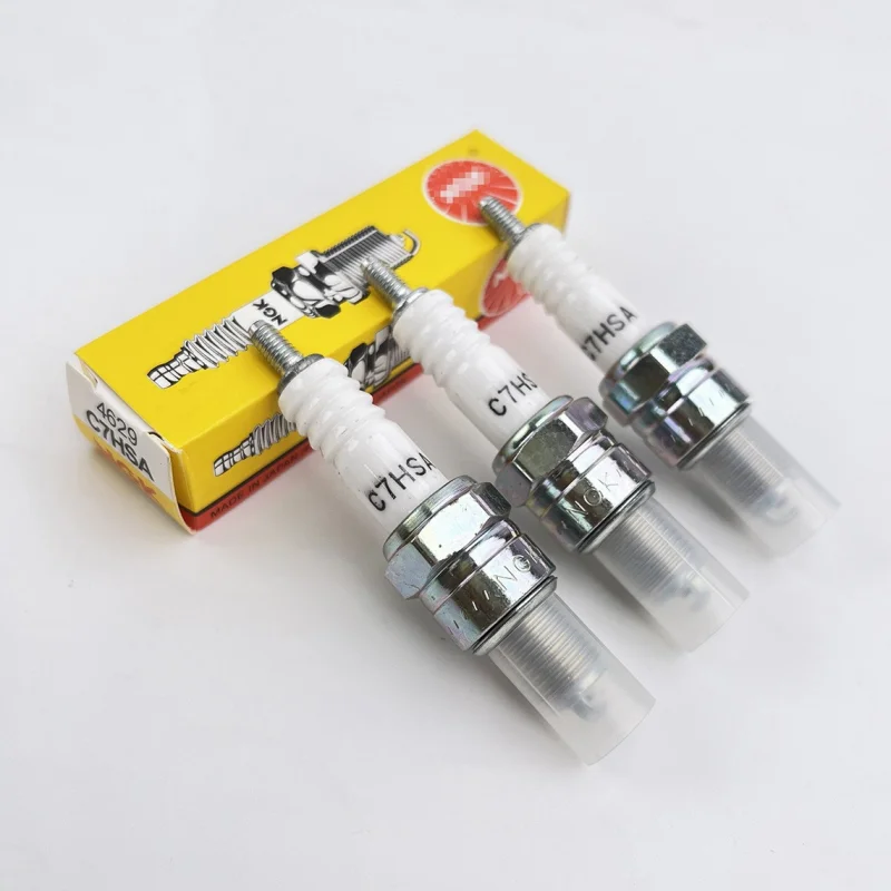1 Uds NGK C7HSA 4629 bujía adecuada para Nanjing Jincheng Jinan Wuyang HondaSuzuki/Suzuki