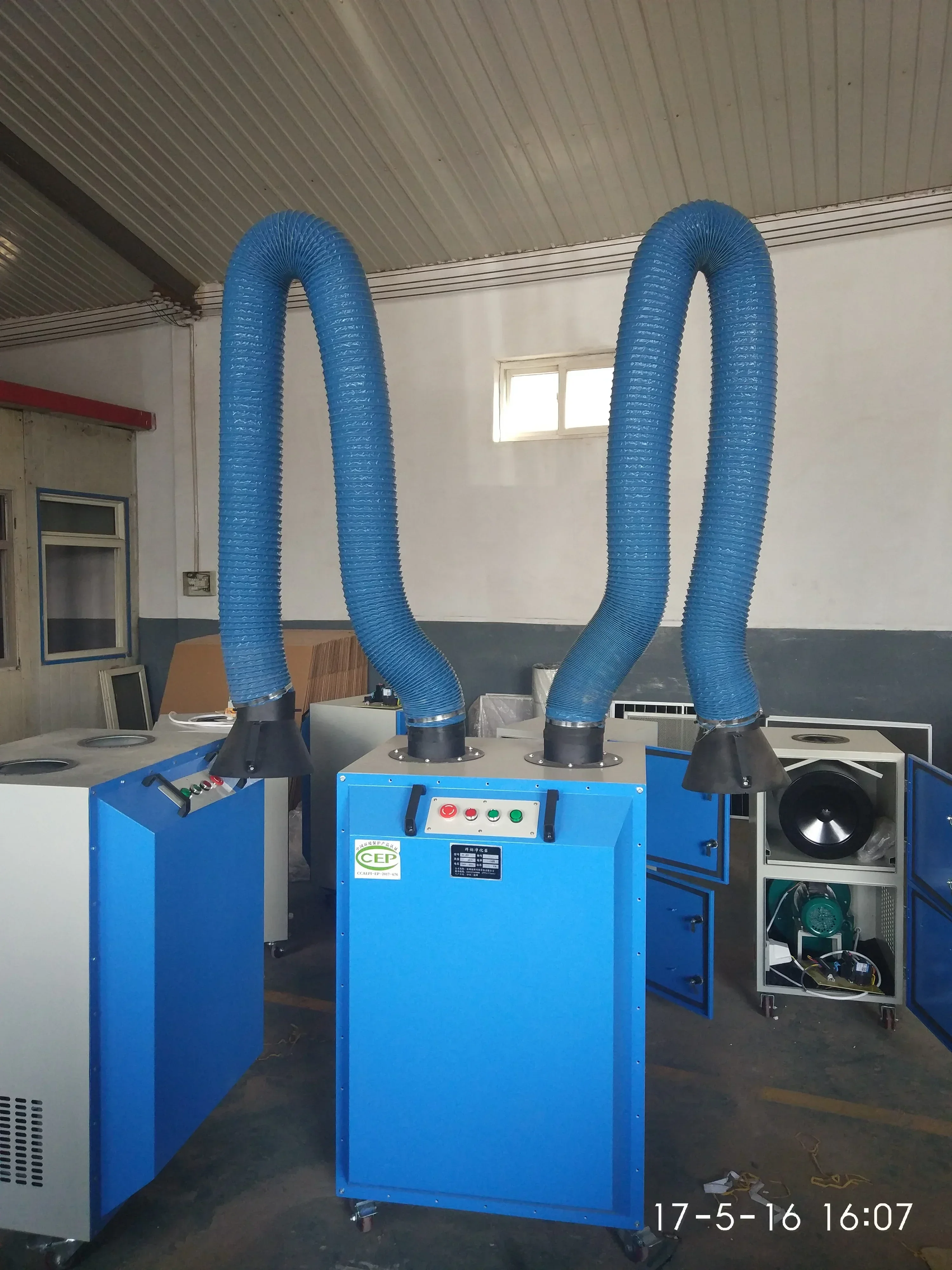 Welding smoke exhaust system dust collector