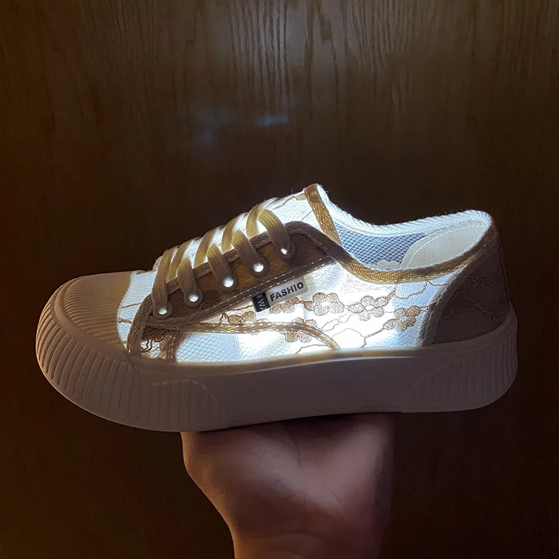Women Shoes 2022 Fashion Summer Casual White Shoes Cutouts Lace Canvas Hollow Breathable Platform Flat Shoes Woman Sneakers