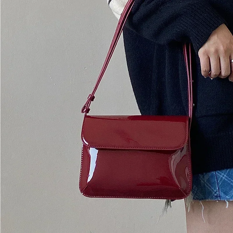 Luxury Flap Crossbody Bag Retro Patent Leather Shoulder Bag for Women  Solid Color Underarm Bag Red Crossbody Bags Lady Handbag