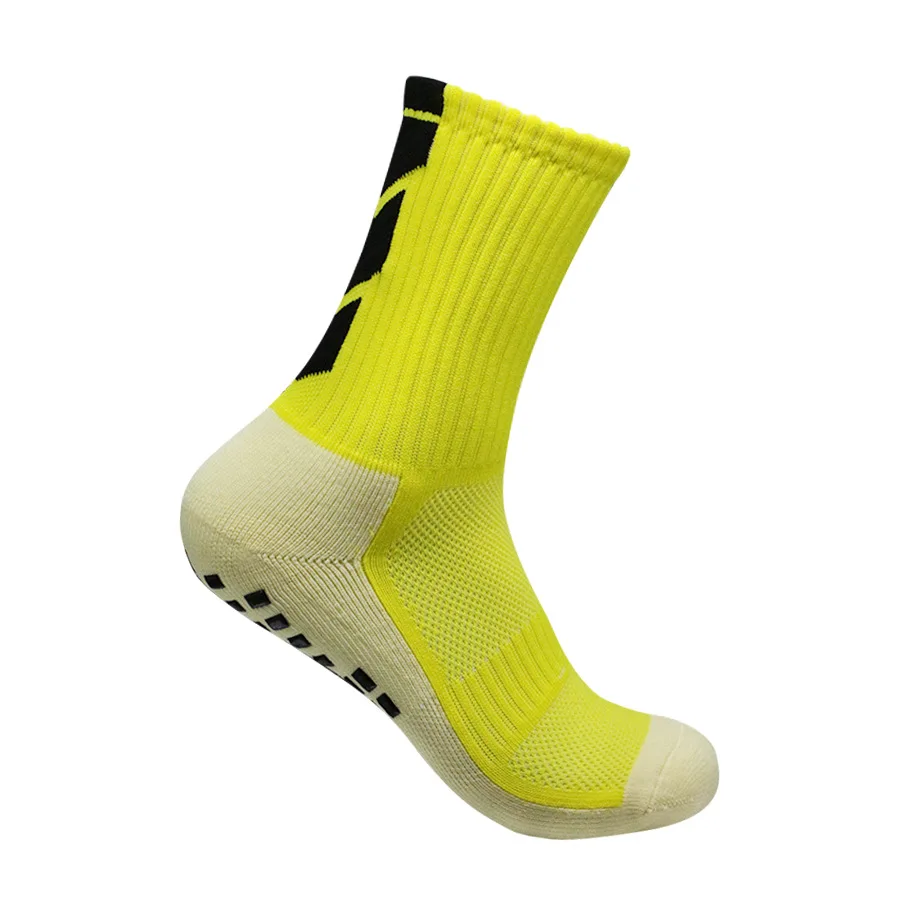 Wholesale of anti slip men\'s and women\'s plush and warm skiing, cycling, cold and windproof socks for outdoor sports in all seas