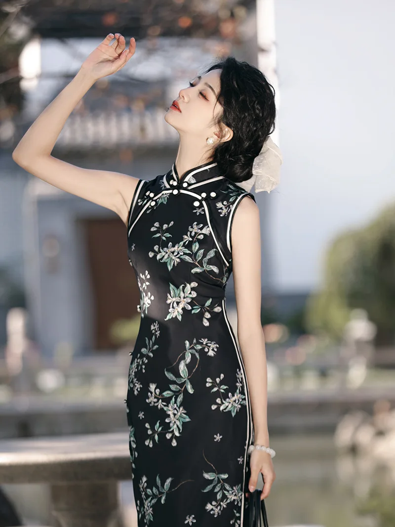 Old Shanghai Cheongsam Vinatge Chinese Qipao 2024 New Young Lady Sleeveless Retro Style Women's Improved Dress Daily Skirt