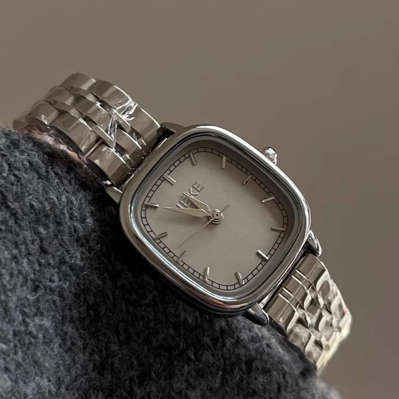 2025 waterproof quartz watch birthday gift light luxury classic trend women's watch elegant and simple student