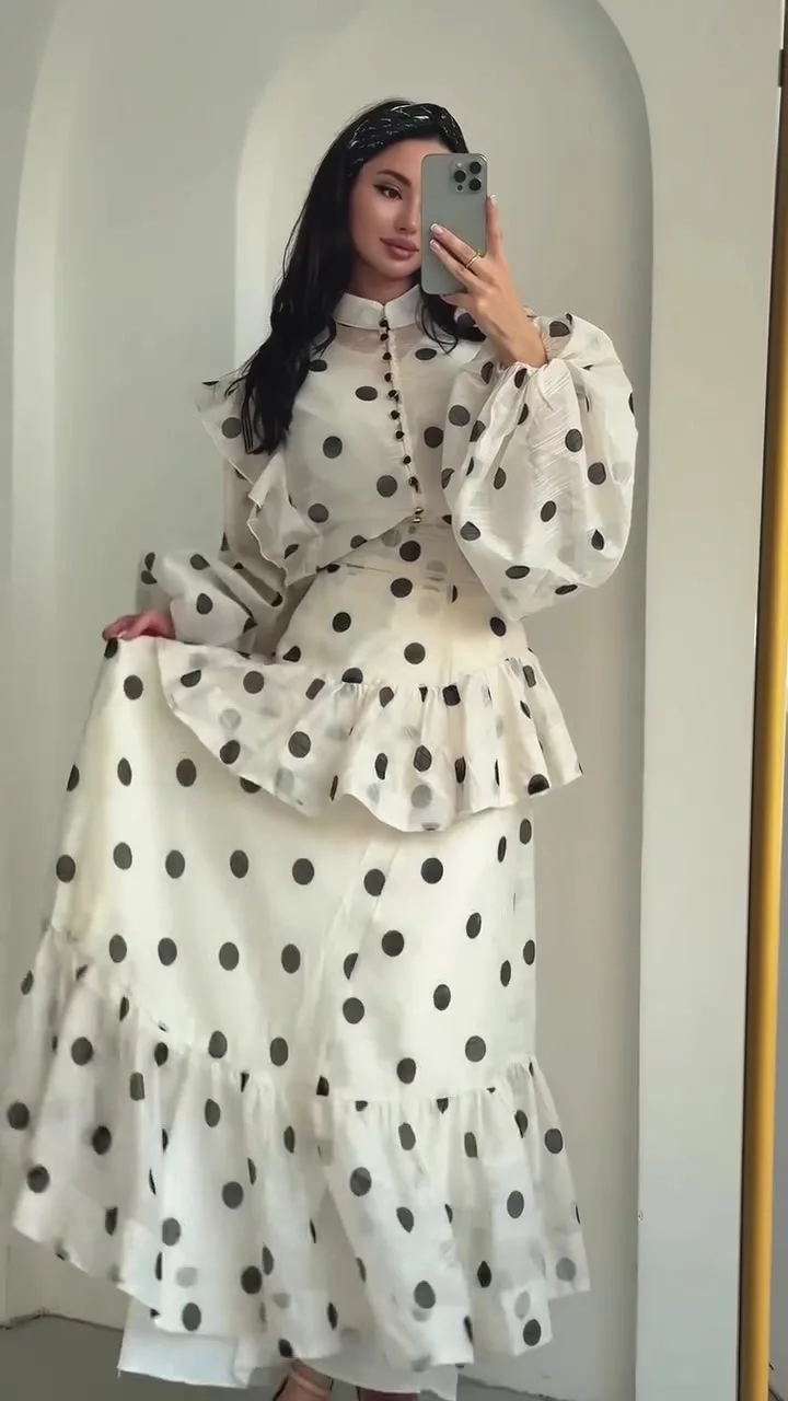 Vestido Maxi Branco com Poás para Mulheres, Manga Bufante Longa, Gola com Babados, Vestido em Camadas com Cinto, Elegante e Retrô para Encontros