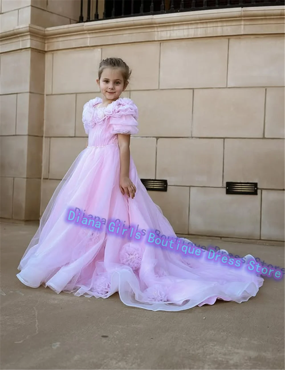 Lovely Pink Flower Girl Dress Tulle Fluffy Wedding Dresses Appliqued Tiered Princess Little Girls Birthday Party Customise Gowns