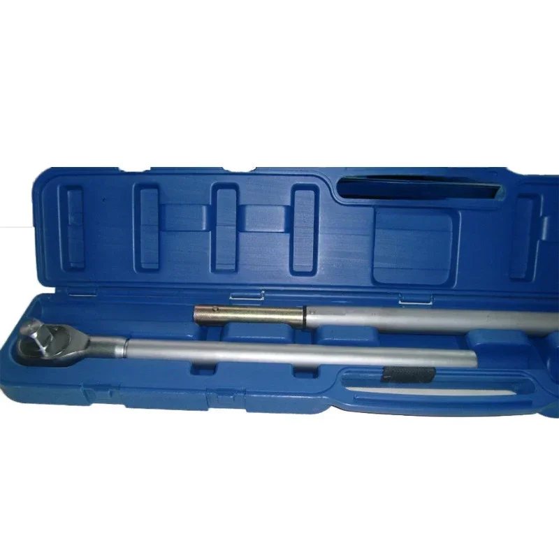 Preset adjustable torque wrench