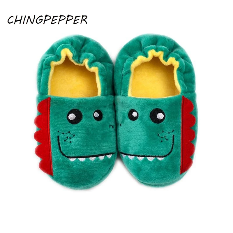 Mode Kleinkind Junge Hausschuhe Indoor Winter Cartoon Dinosaurier Plüsch warmes Kind Haus Schuhe weiche Gummis ohle Home Schuhe Baby artikel