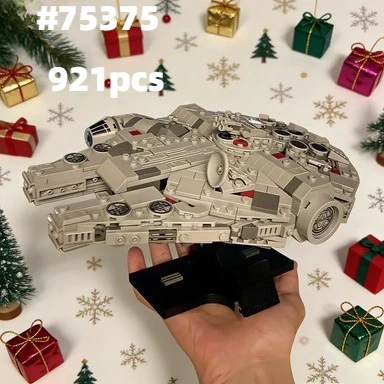 

Конструктор Hot Toys Star Wars: Millennium Falcon, модель космического корабля к 25-летию, 921 деталь, подарок для мальчиков