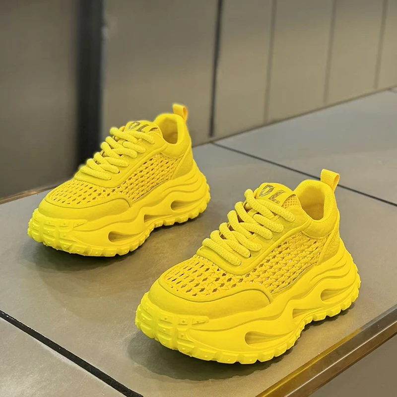 Men Commuter Low Top Walking Sneakers Soft Flat Bottom Thin Cloth Upper Simple Monochrome Outdoor Casual Footwear