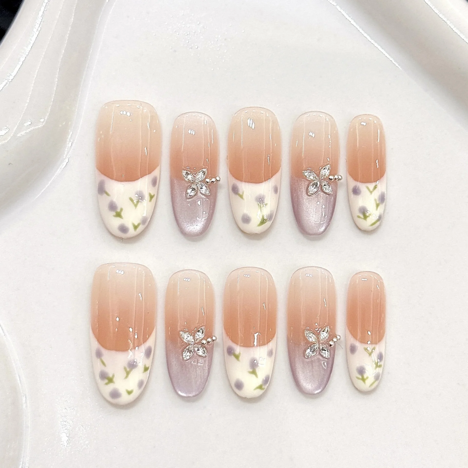 

10pcs Handmade Fake Nail Tips Purple Cat's Eye Oval False Nails Sets Press on Flower French Design False Nails Diamond Manicure