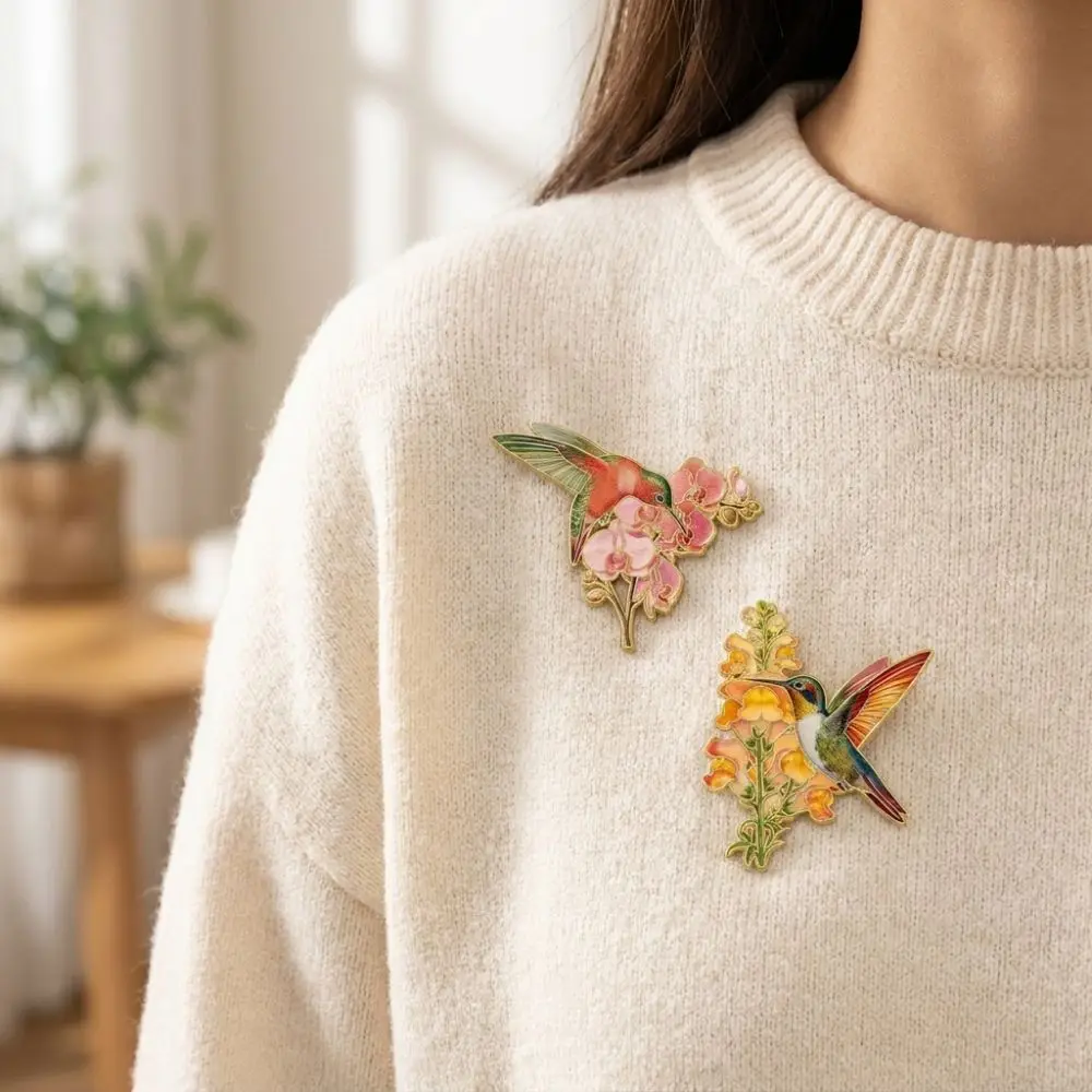 Zinc Alloy Hummingbird Flower Enamel Pin Chinese Style Colorful Animal Lapel Pins Gold Trim Delicate