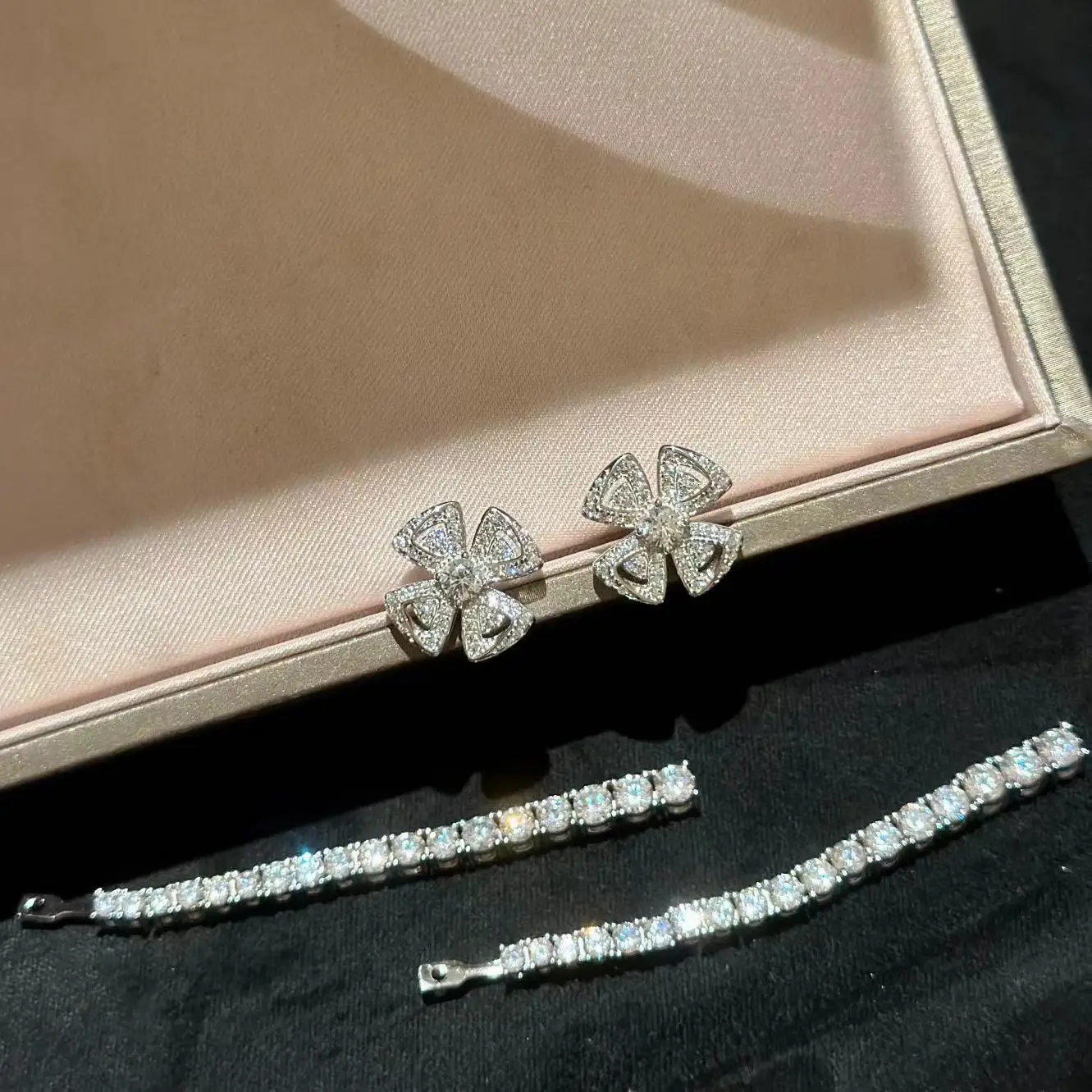Classic Luxury 925 Pure Silver High-Carbon Diamond Heart/Clover Tassel Drop Dangle Stud Earring Rich Woman Wedding Bling Jewelry