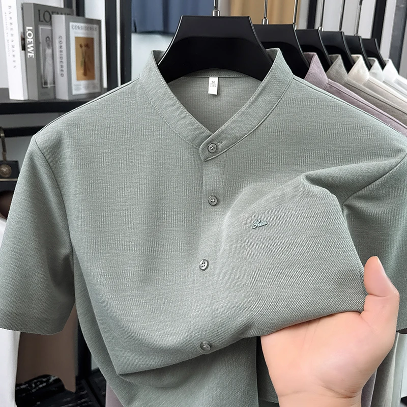 

Personality stand collar short sleeve men's shirt high-quality brand embossed pocket solid color top summer new casual T-shirt