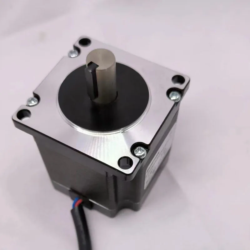 Motore passo-passo NEMA 23 Lunghezza corpo CNC a 4 conduttori 56mm 1,8 gradi 1,2 Nm Motore 3A Albero singolo 11mm Con chiavetta Motore kit CNC CE Rohs