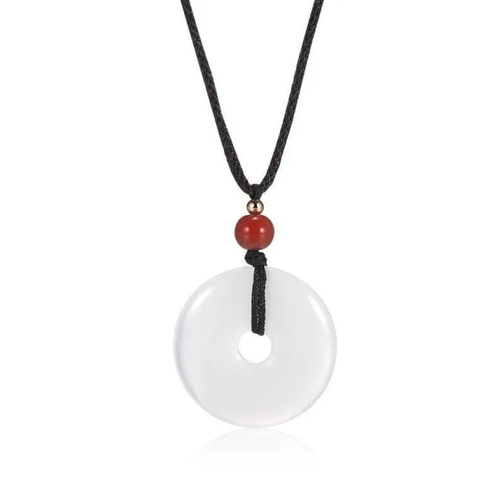 قلادة بإبزيم أمان أبيض، قلادة الممثلة، العقيق المنسوج يدويًا 3 سم.