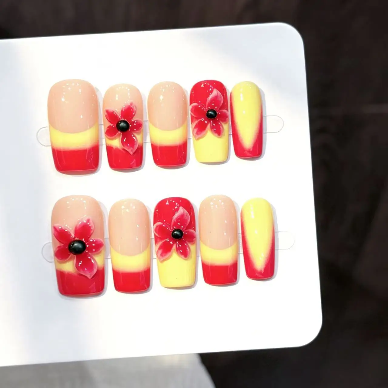 

10PCS Square Handmade Press On Nails,Red and yellow contrast, vitality, summer wind,Suitable For Parties And Daily Wear.