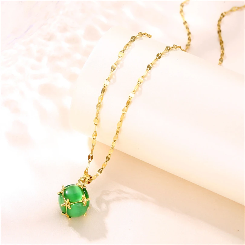 New Design Sense Green Ball Pendant Stainless Steel Necklaces For Women Vintage Style Elegant Sexy Female Clavicle Chain Jewelry