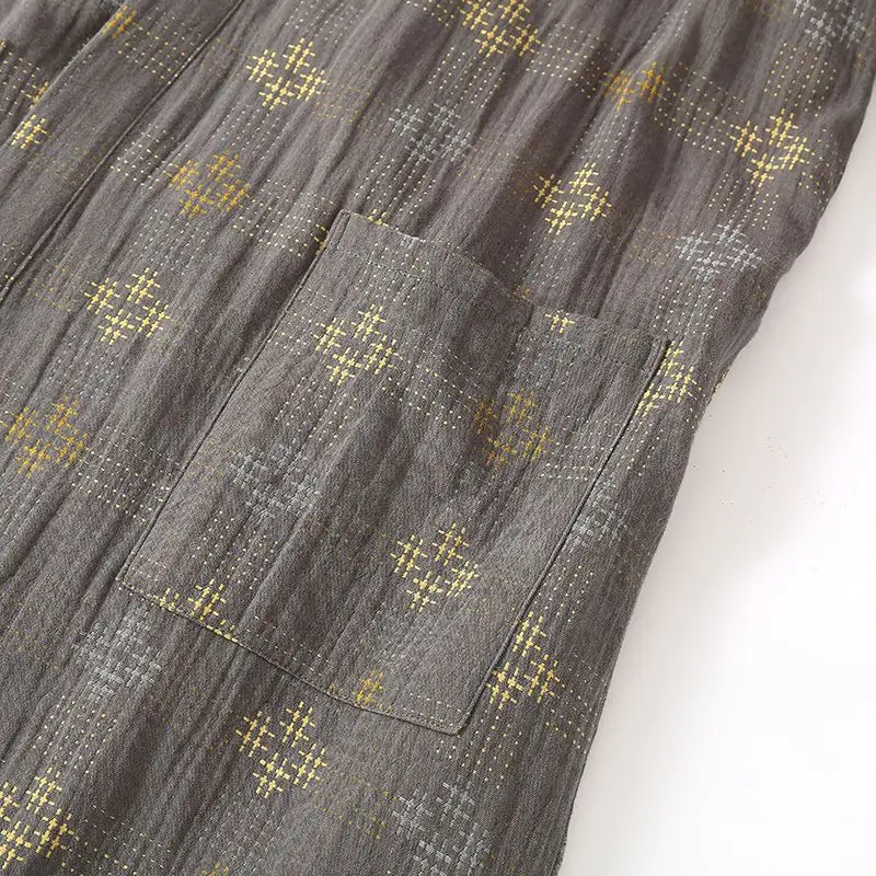 Double Layer Cotton Kimono Bathrobe For Adults Unisex Soft Absorbent Loungewear Dark Gray Plaid Pattern Home Spa Sleepwear Robe