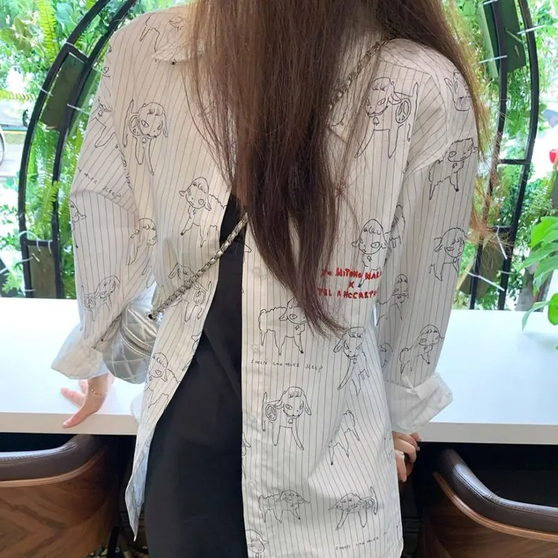 Wit gestreept damesoverhemd in nieuwe stijl Damesontwerp Voel los Casual overhemd met lange mouwen Topjas bedrukking