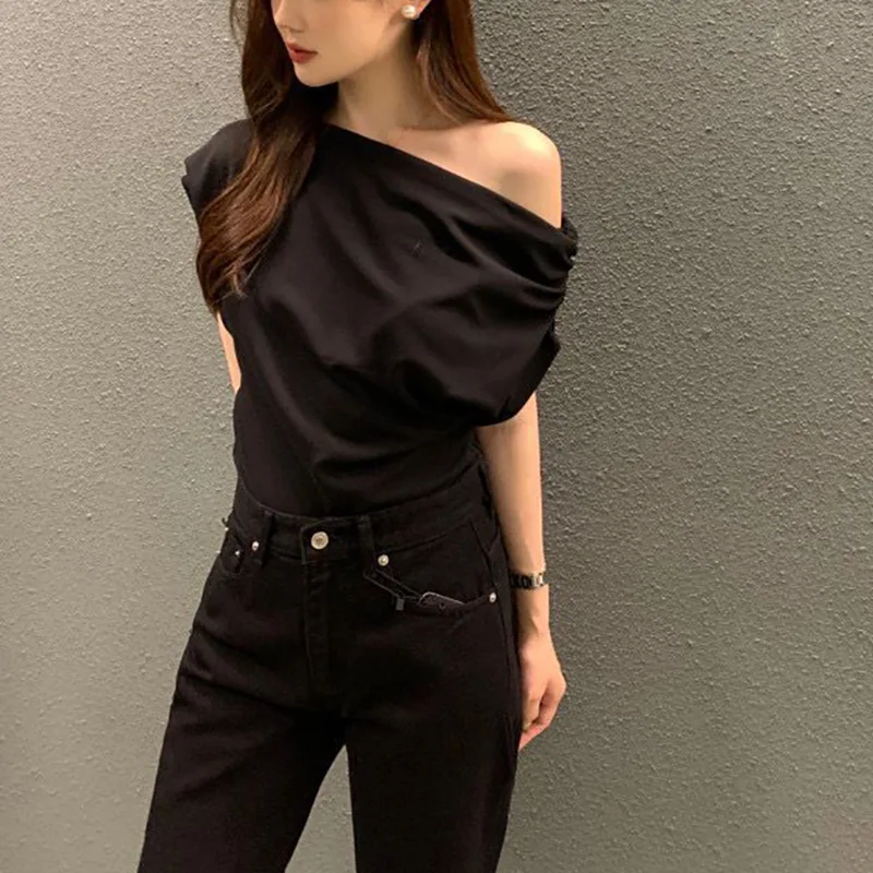 Shoulder Of Korean Fashion T-shirts Women Sexy Slim Kpop Crop Tops Y2K Vintage Kawaii Summer Tees Cheap Clothes Woman Tshirts