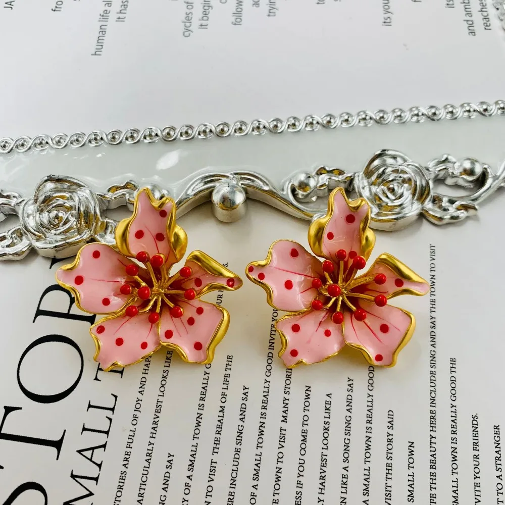 Medieval Vintage Antique Replica Marked Flower Brushed Enamel Flower Heavy Industry Stud Earrings