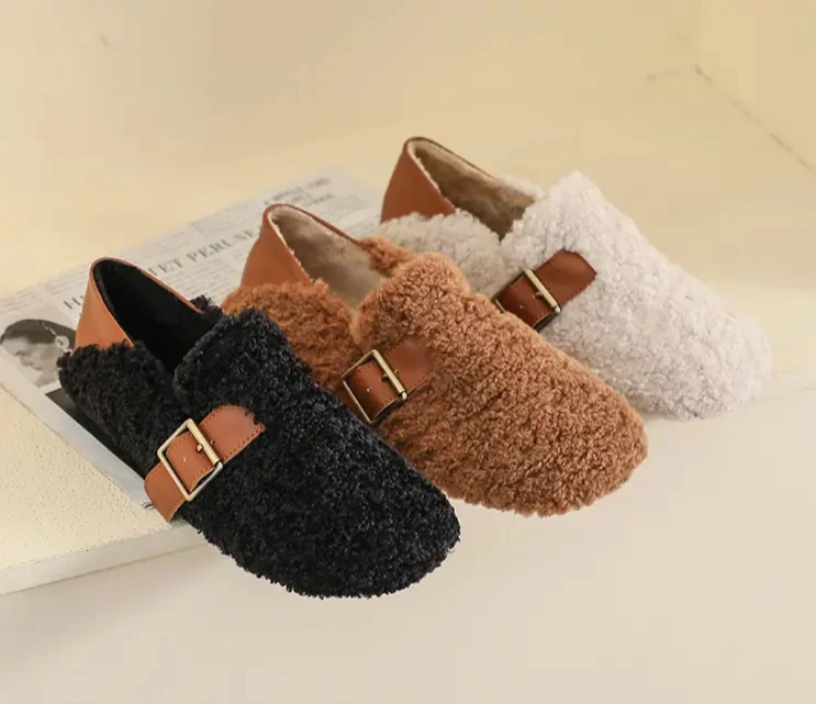 Women's casual flat shoes autumn and winter new fur comfortable fashionable all-match