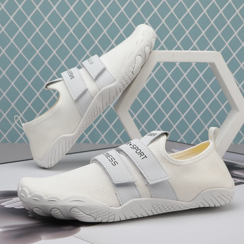 New Unisex Wrestling Shoes Strength Support Deadlift Shoes Women Large Size Gym Footwear Men Squat Shoes Sumo Training Sneakers