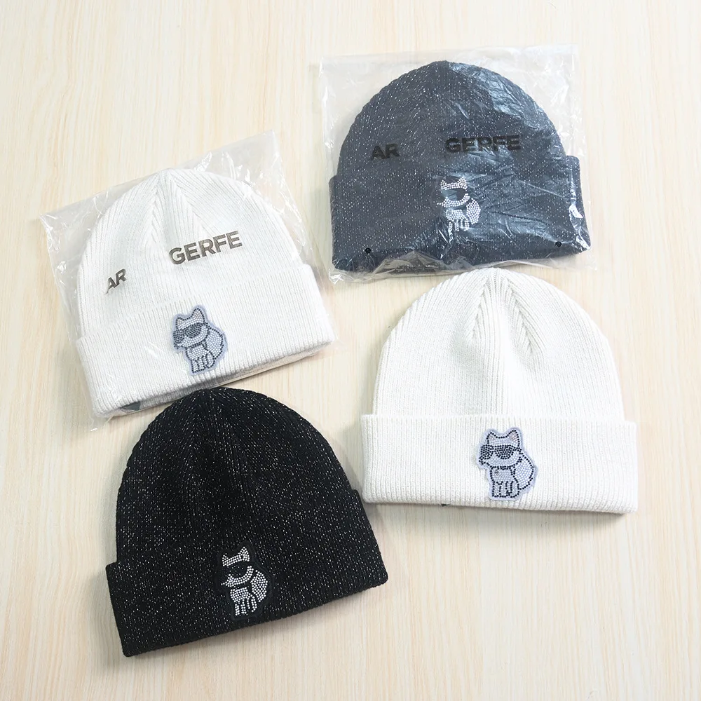 

​2025 New Women's Wool Blend Knit Beanie - Sparkle Yarn Rhinestone Cat Patch, Chunky Winter Hat, Soft Warm & Fashion​