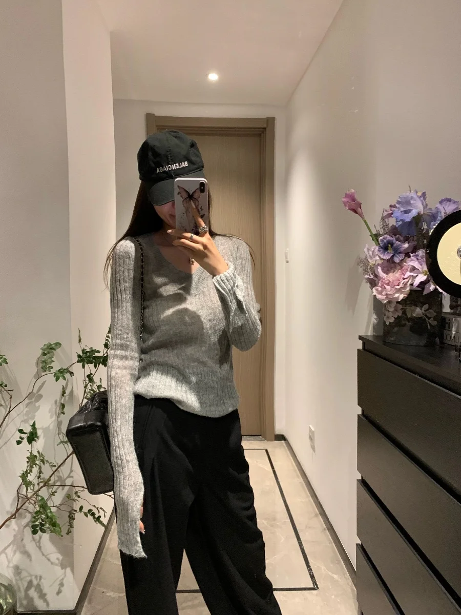 

Slim Fit V-Ne Knitted Base irt Women's Spring New Sle Long Sve Inner Wear Paper Thin Top Ruuii Lazy Sle