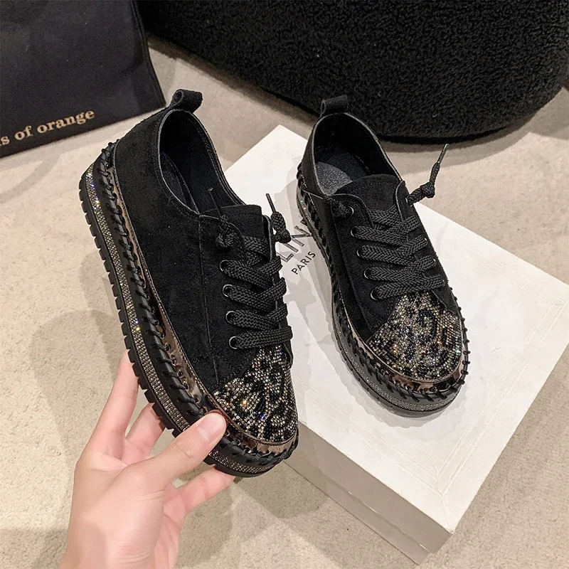 

Роскошные туфли на плоской подошве с кристаллами, женские кроссовки, дизайнерские осенние замшевые лоферы 2024, трендовые леопардовые парусиновые лоферы на шнуровке, Zapatos Mujer