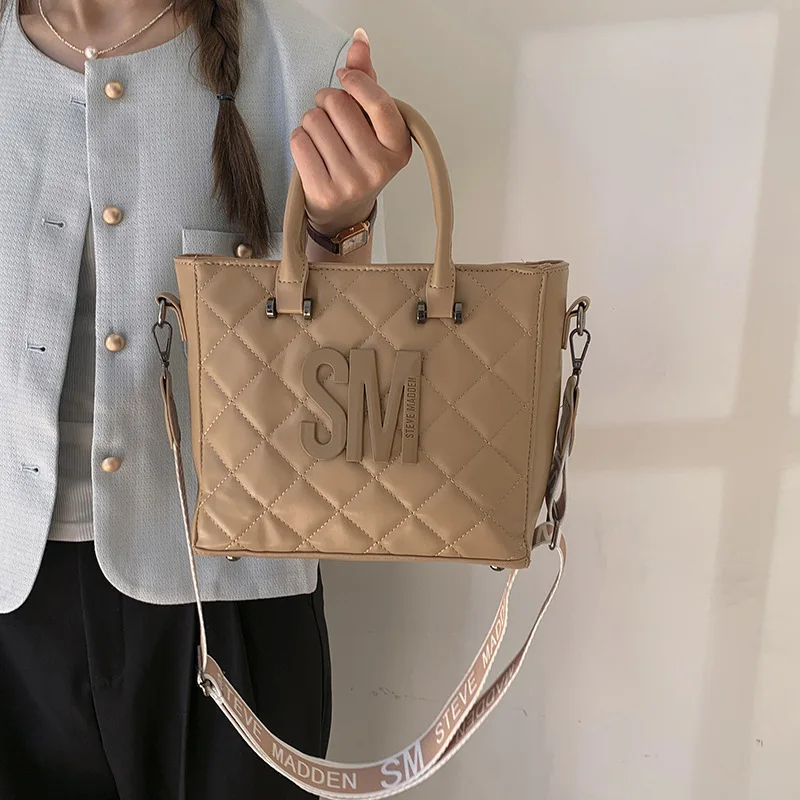 

Quilted Diamond Stitch Tote Bag for Women - New Fashion Crossbody Purse, Unique Checkered Work Bag