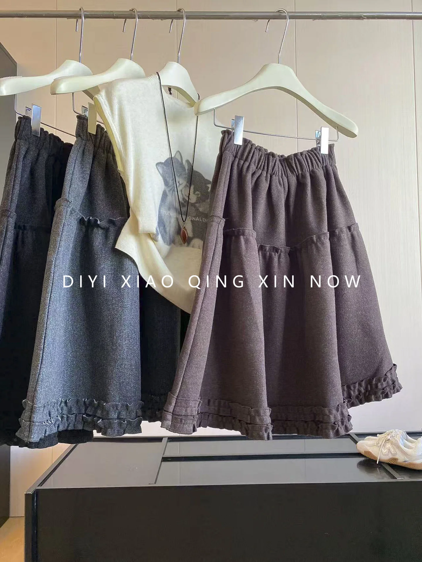 DIYI Rustic Vintage Half Skirt with Wooden  Patchwork Grey Elastic Waist A-Line Women's Woolen Skirt High Waist Polyester...