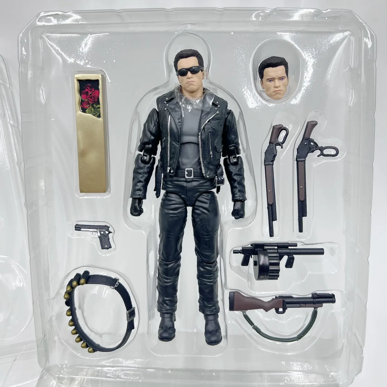 3pcs NECA Terminator T800 Arnold Battle Damage Robot Series Action Figure Collection Toy Model Christmas New Year Present 18cm