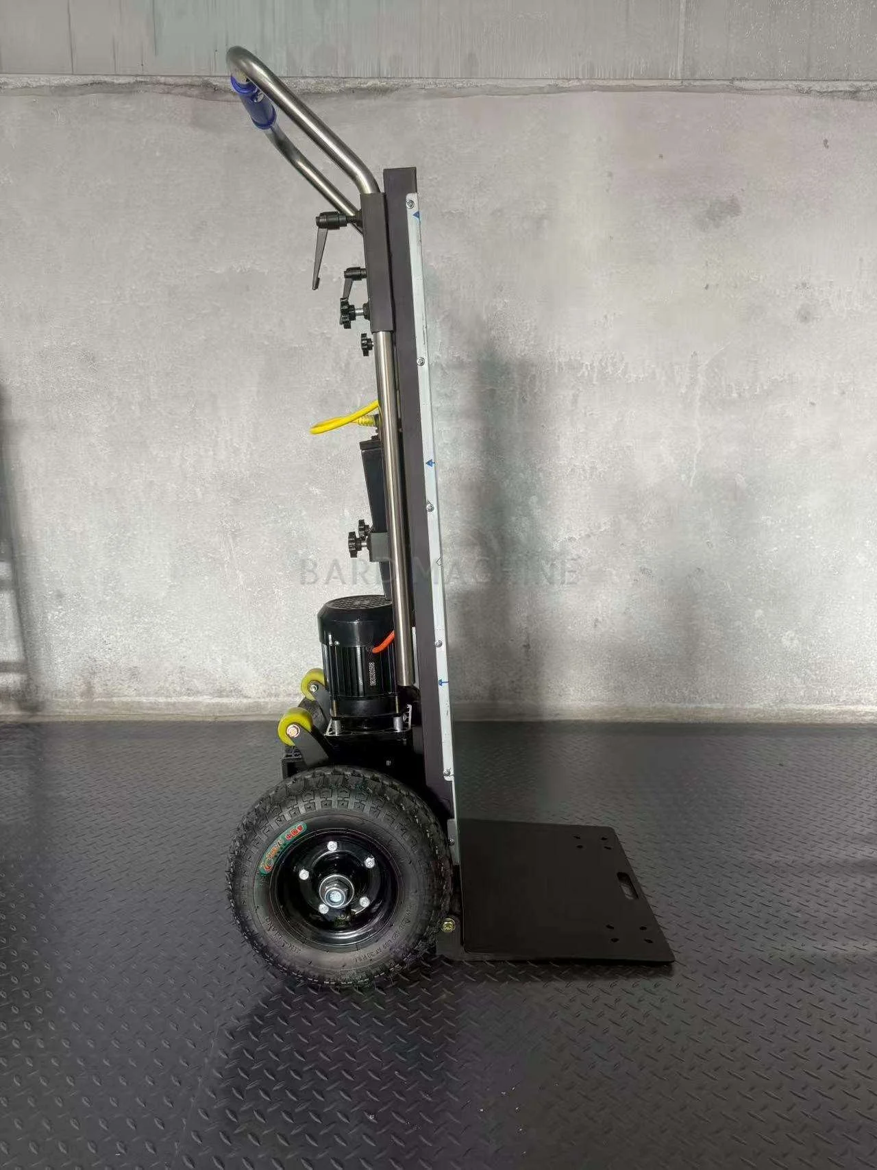 

Electric Stair Climbing Machine for Cargo Transport up and Down Stairs, Hand Push Cart, Large Lithium Battery Capacity
