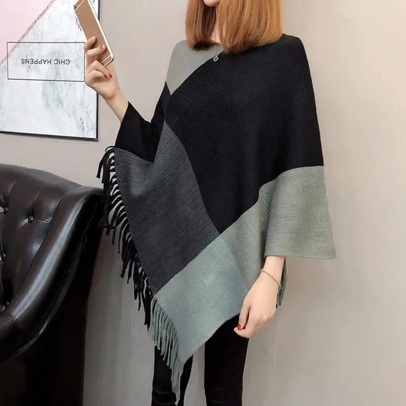 Winter Oversized Cloak Long Tassel Knitwear Coat Women Fashion Pullover Ponchos Elegant Ladies Crochet Sweater Robe Cape Warm