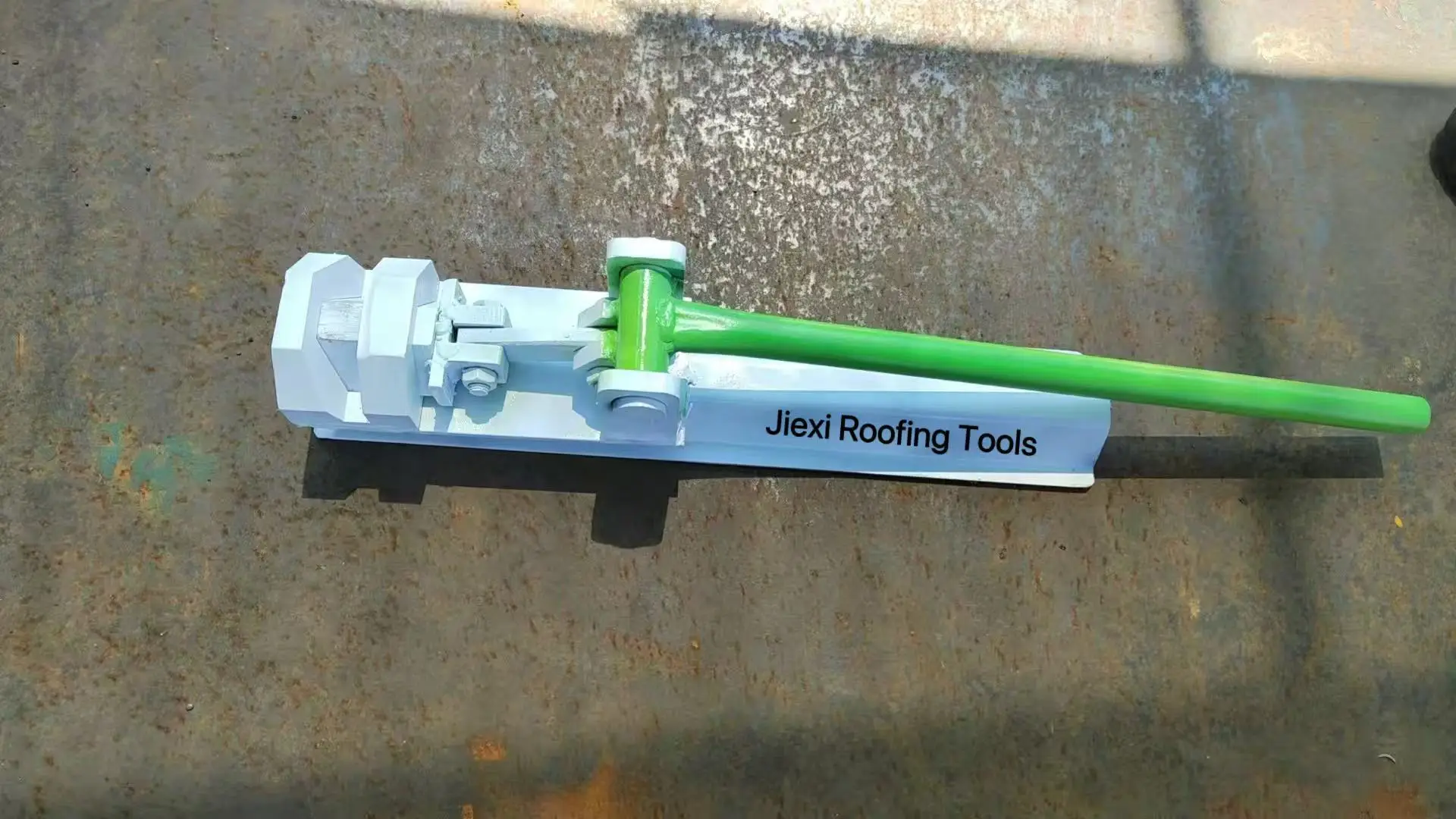 

ODM Color Stainless Steel Roof Ridge Cap Notching Tool Hand Tools for Steel Roof Construction and Brand Promotion