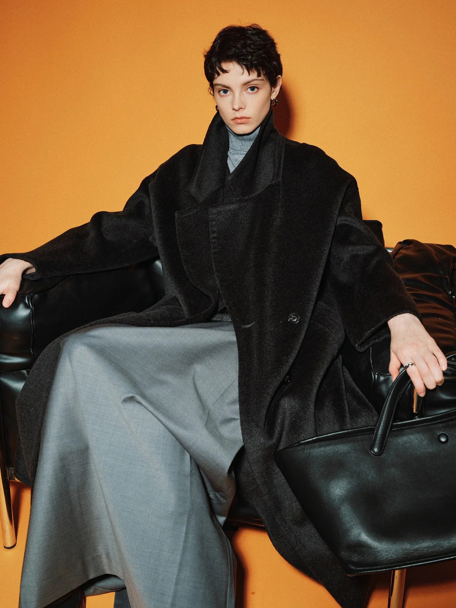 

Двусторонний шерстяной жилет-пальто Arita: шикарный, для повседневной носки, простой, с длинными рукавами, воротником-стойкой, средней длины, двубортный